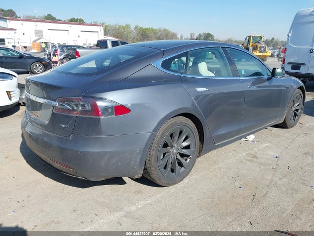 Продажа на аукционе авто 2018 Tesla Model S 100d/75d/p100d, vin: 5YJSA1E24JF297752, номер лота: 44637907