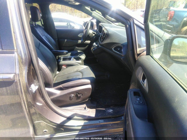 Продаж на аукціоні авто 2020 Chrysler Pacifica Touring L Plus, vin: 2C4RC1EG0LR250665, номер лоту: 44637910