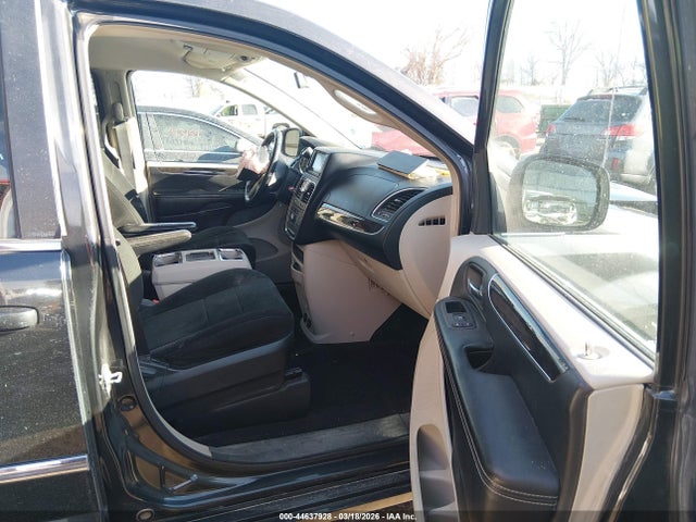 Продажа на аукционе авто 2011 Chrysler Town & Country Touring, vin: 2A4RR5DG1BR798318, номер лота: 44637928