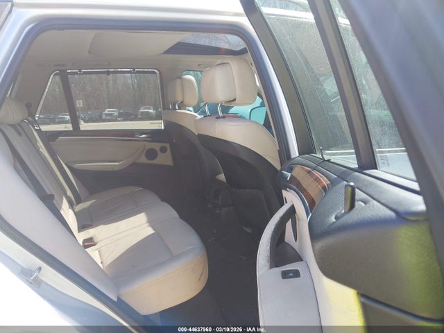2012 BMW X5 5UXZV4C52CL752775 Photo 7