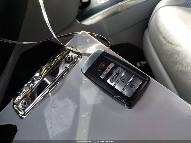 Продажа на аукционе авто 2017 Acura Mdx, vin: 5J8YD4H32HL006875, номер лота: 44637961