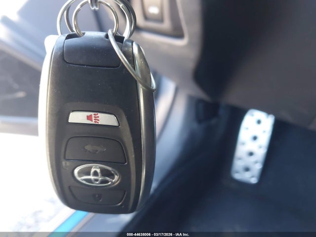 44638006 :رقم المزاد ، JF1ZNBE13S8756664 vin ، 2025 Toyota Gr86 Premium مزاد بيع