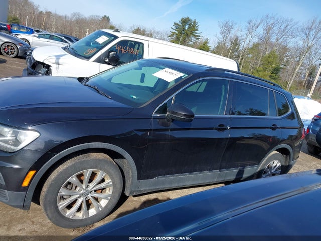 Продаж на аукціоні авто 2018 Volkswagen Tiguan 2.0t Se/2.0t Sel, vin: 3VV3B7AX6JM050767, номер лоту: 44638027