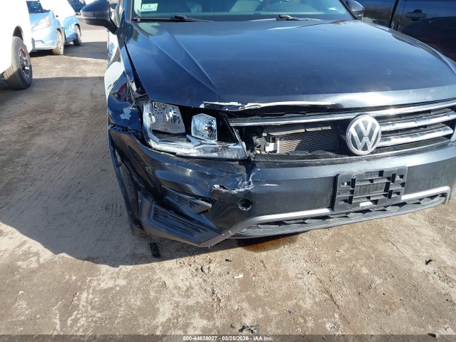 Продаж на аукціоні авто 2018 Volkswagen Tiguan 2.0t Se/2.0t Sel, vin: 3VV3B7AX6JM050767, номер лоту: 44638027