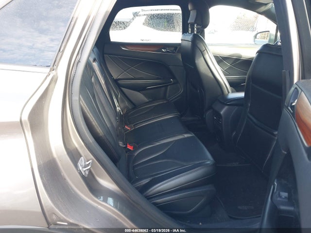 2017 LINCOLN MKC 5LMCJ2D98HUL04950 Photo 7