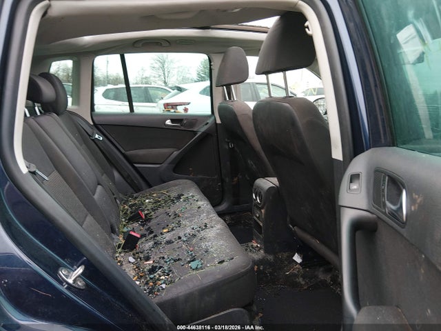 Продажа на аукционе авто 2012 Volkswagen Tiguan S, vin: WVGBV7AX7CW605242, номер лота: 44638116