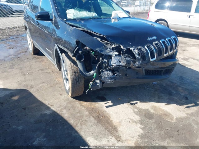 Jeep Cherokee Latitude 2016 1C4PJMCS3GW175897 Image 6