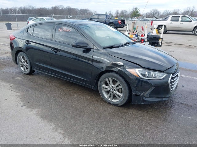 2018 5NPD84LF3JH337123 main image