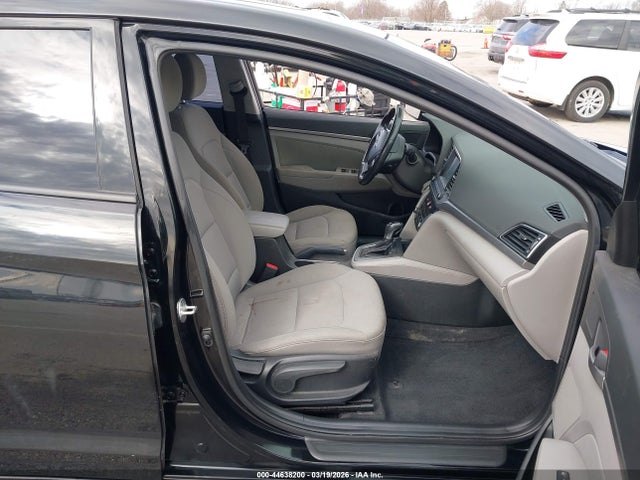 Hyundai Elantra Value Edition 2018 5NPD84LF3JH337123 Image 5