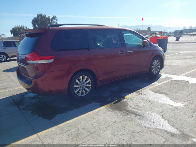 2011 TOYOTA SIENNA 5TDYK3DC0BS021577 Photo 3