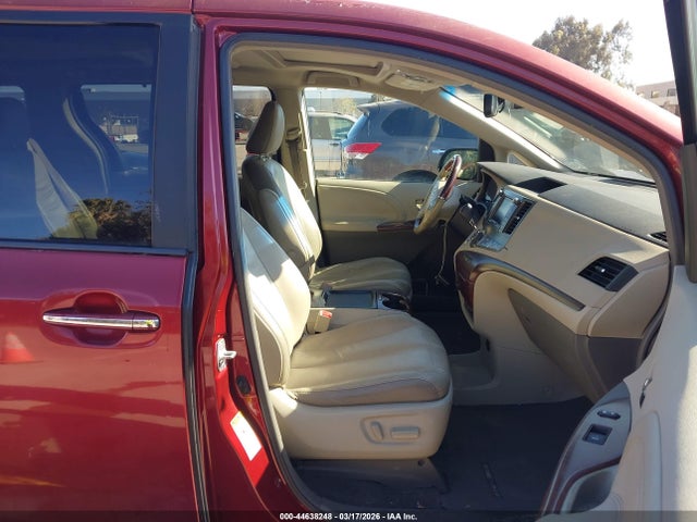 2011 TOYOTA SIENNA 5TDYK3DC0BS021577 Photo 4