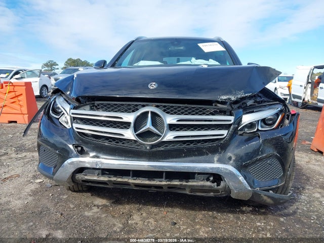 2018 Mercedes-benz Glc 300 მანქანა იყიდება აუქციონზე, vin: WDC0G4JB0JV101833, აუქციონის ნომერი: 44638279