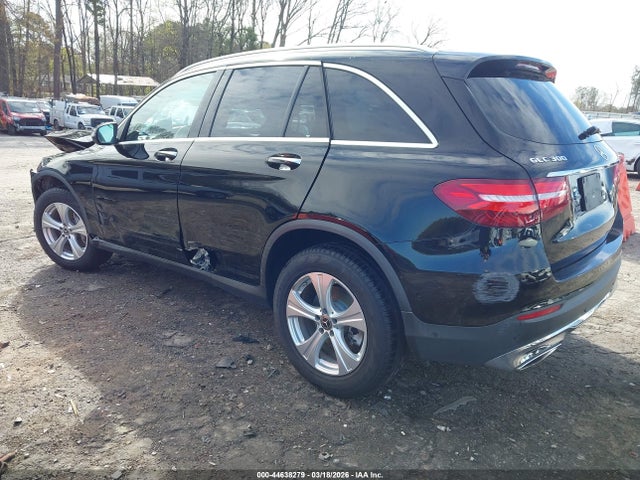 2018 Mercedes-benz Glc 300 მანქანა იყიდება აუქციონზე, vin: WDC0G4JB0JV101833, აუქციონის ნომერი: 44638279