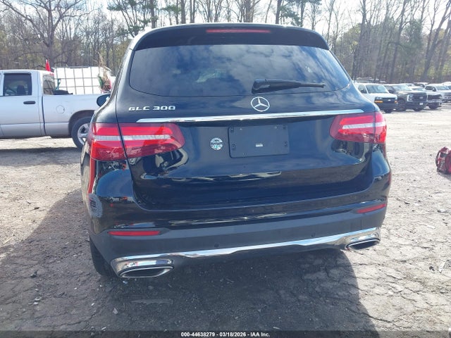 2018 Mercedes-benz Glc 300 მანქანა იყიდება აუქციონზე, vin: WDC0G4JB0JV101833, აუქციონის ნომერი: 44638279
