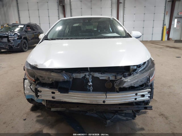 JTDEPRAE8LJ007728 Toyota COROLLA LE