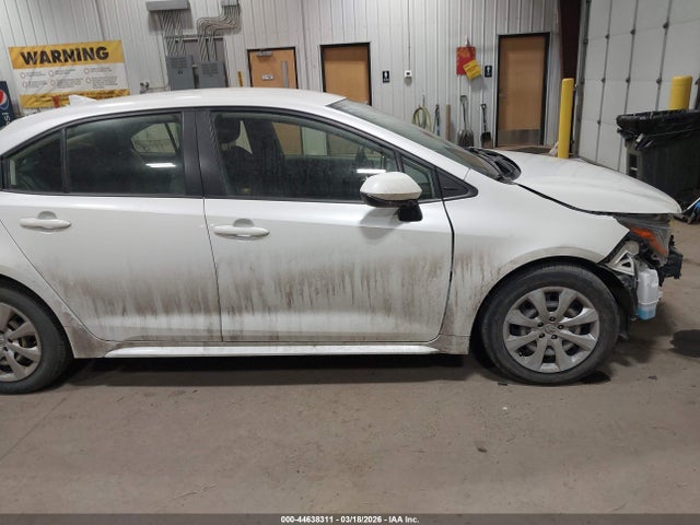 JTDEPRAE8LJ007728 Toyota COROLLA LE