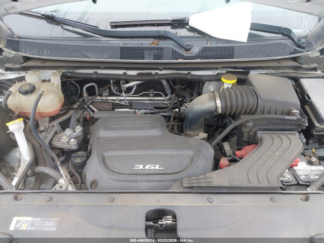 Продаж на аукціоні авто 2018 Chrysler Pacifica Touring L, vin: 2C4RC1BG5JR305743, номер лоту: 44638314