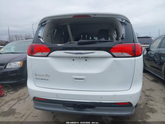 Продаж на аукціоні авто 2018 Chrysler Pacifica Touring L, vin: 2C4RC1BG5JR305743, номер лоту: 44638314
