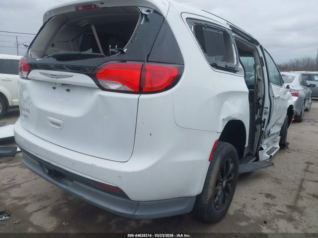 Продаж на аукціоні авто 2018 Chrysler Pacifica Touring L, vin: 2C4RC1BG5JR305743, номер лоту: 44638314