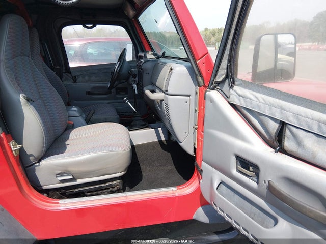 Продажа на аукционе авто 1998 Jeep Wrangler Se, vin: 1J4FY29P3WP766992, номер лота: 44638328