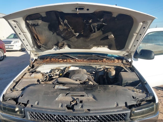 Продаж на аукціоні авто 2001 Chevrolet Silverado 2500hd, vin: 1GCHC29U51E125558, номер лоту: 44638336