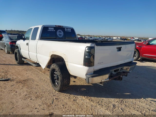 Продаж на аукціоні авто 2001 Chevrolet Silverado 2500hd, vin: 1GCHC29U51E125558, номер лоту: 44638336