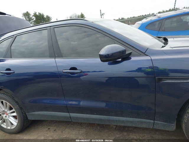 Jaguar F-pace 35t Prestige 2017 SADCK2BV2HA497154 Image 14