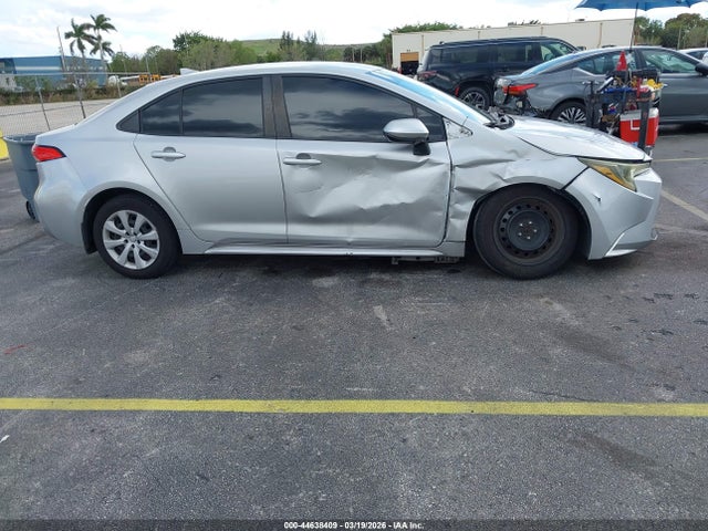 Продажа на аукционе авто 2021 Toyota Corolla Le, vin: JTDEPMAE5MJ164671, номер лота: 44638409