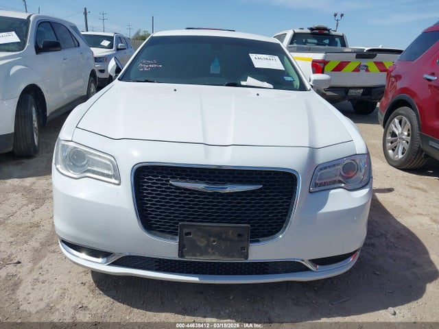2C3CCAAGXFH743005 Chrysler 300 Limited