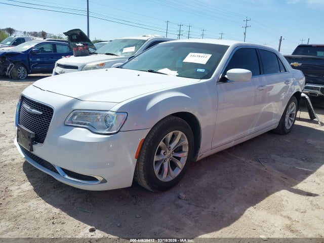 2C3CCAAGXFH743005 Chrysler 300 Limited