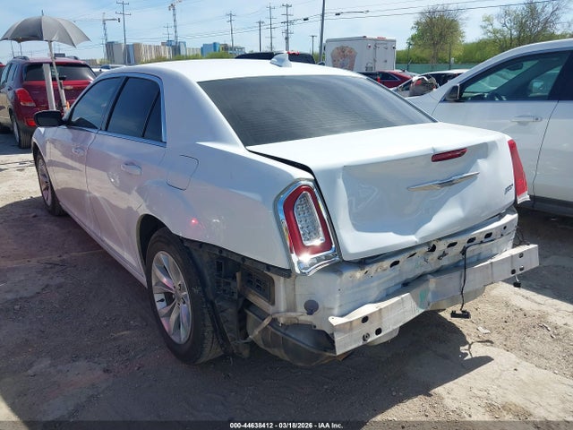 2C3CCAAGXFH743005 Chrysler 300 Limited