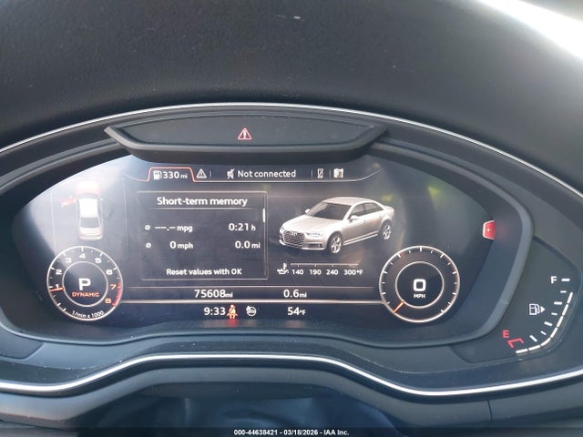 44638421 :رقم المزاد ، WAUENAF41JN017317 vin ، 2018 Audi A4 2.0t Premium مزاد بيع