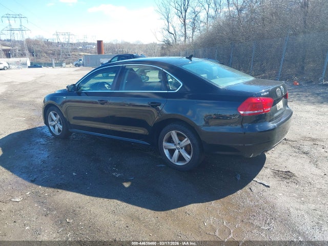 1VWAS7A30EC049007 Volkswagen Passat 1.8t Wolfsburg Edition