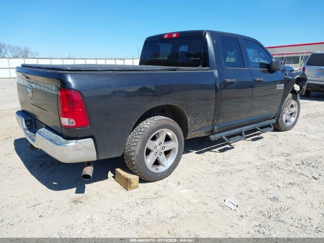 2013 RAM 1500 1C6RR6FP8DS597954 Photo 3