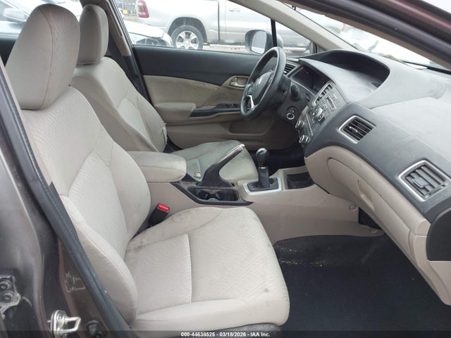44638525 :رقم المزاد ، 19XFB2E56FE018524 vin ، 2015 Honda Civic Lx مزاد بيع