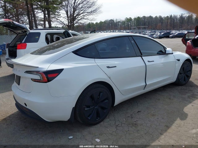 Auction sale of the 2024 Tesla Model 3, vin: 5YJ3E1EAXRF824429, lot number: 44638532