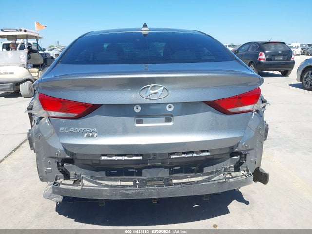KMHD74LF2HU385212 Hyundai ELANTRA SE