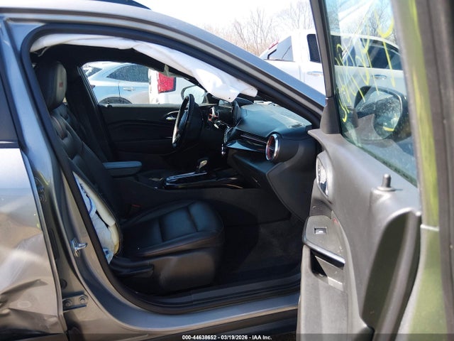 2025 Chevrolet Trax Fwd 2rs მანქანა იყიდება აუქციონზე, vin: KL77LJEP8SC230255, აუქციონის ნომერი: 44638652