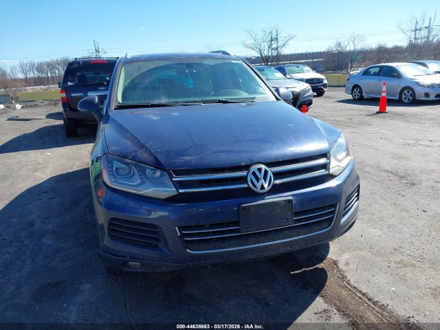 2013 Volkswagen Touareg Tdi Sport მანქანა იყიდება აუქციონზე, vin: WVGEP9BP1DD004567, აუქციონის ნომერი: 44638663