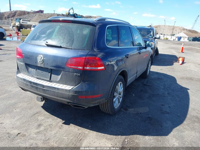 2013 VOLKSWAGEN TOUAREG WVGEP9BP1DD004567 Photo 3