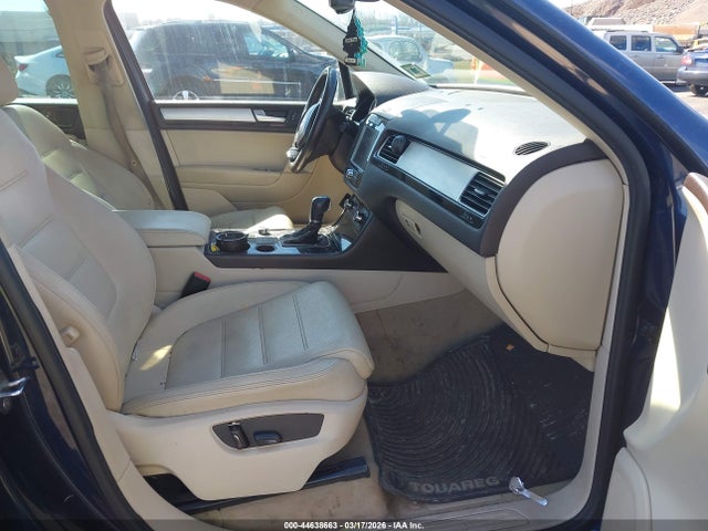 2013 VOLKSWAGEN TOUAREG WVGEP9BP1DD004567 Photo 4