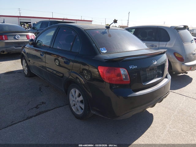 2011 KIA RIO KNADH4A37B6960780 Photo 2