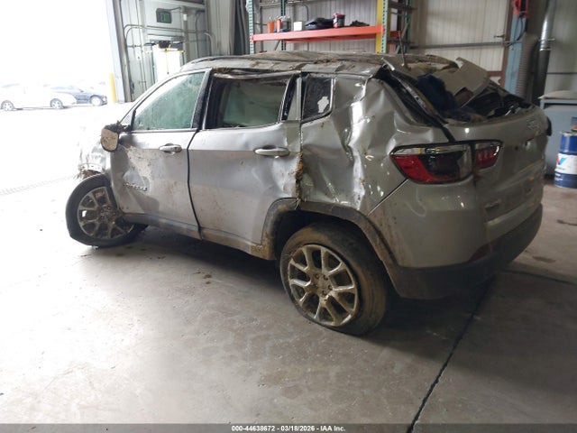 Продаж на аукціоні авто 2022 Jeep Compass Latitude Lux 4x4, vin: 3C4NJDFB6NT101329, номер лоту: 44638672