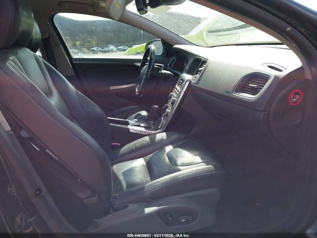 2011 VOLVO S60 YV1902FH2B2017447 Photo 4