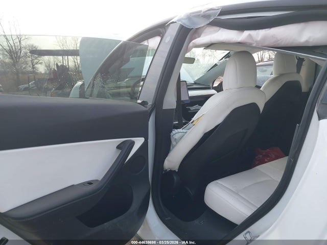 2021 TESLA MODEL Y 5YJYGDEE0MF244216 Photo 7