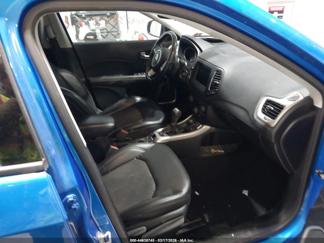 44638745 :رقم المزاد ، 3C4NJDBB0LT197641 vin ، 2020 Jeep Compass Latitude 4x4 مزاد بيع