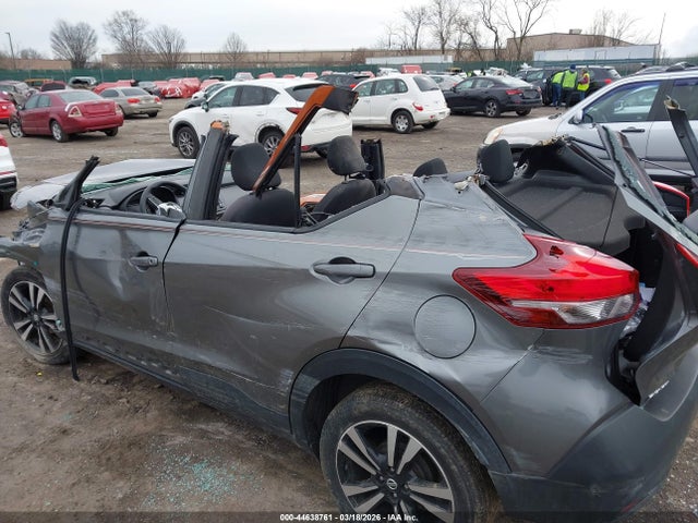 3N1CP5CU1KL495712 Nissan KICKS SV