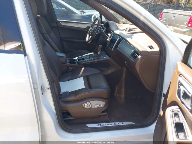 2017 PORSCHE MACAN WP1AG2A50HLB52648 Photo 4