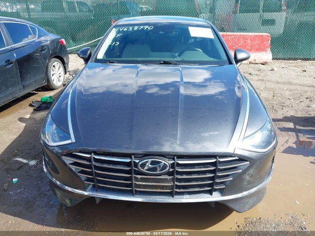 44638790 :رقم المزاد ، 5NPEG4JA7NH135308 vin ، 2022 Hyundai Sonata Se مزاد بيع