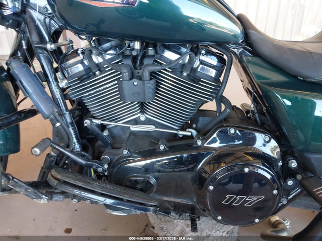 2024 HARLEY-DAVIDSON FLHX 1HD1KB71XRB627409 Photo 8